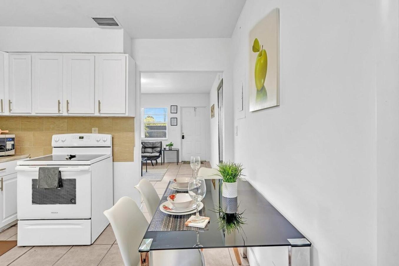 Modern 2Br Oasis Mins To Beach & Casino Db2 ดาเนียบีช ภายนอก รูปภาพ