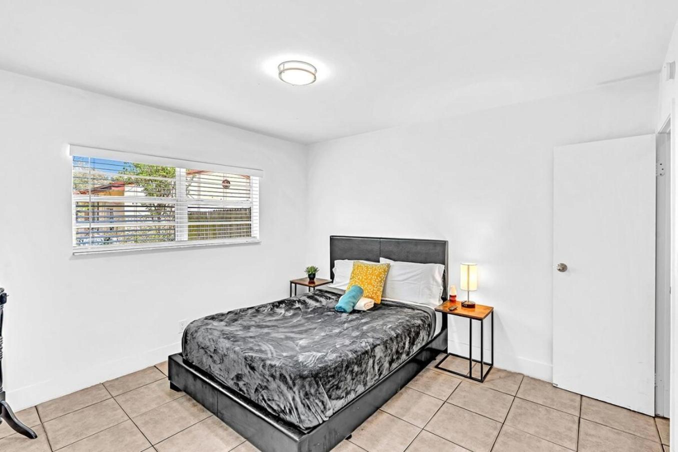 Modern 2Br Oasis Mins To Beach & Casino Db2 ดาเนียบีช ภายนอก รูปภาพ