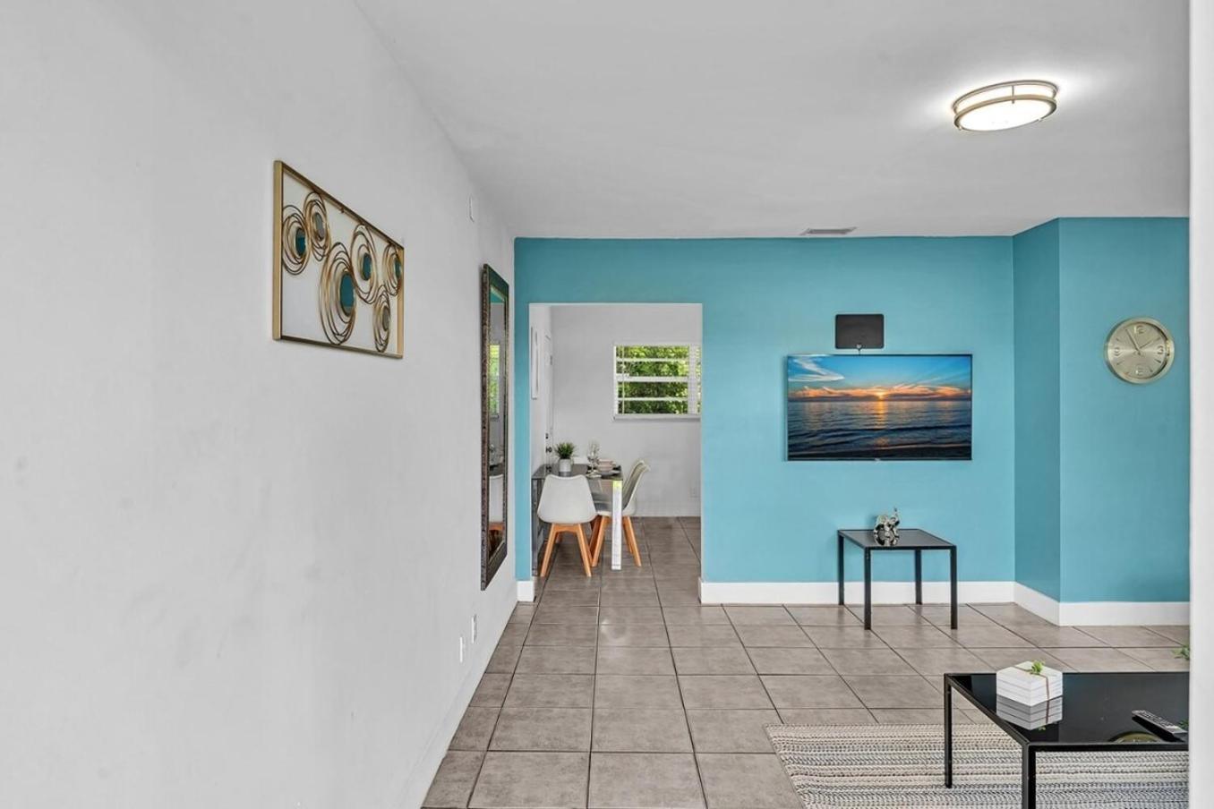 Modern 2Br Oasis Mins To Beach & Casino Db2 ดาเนียบีช ภายนอก รูปภาพ