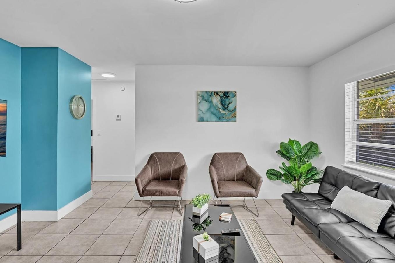 Modern 2Br Oasis Mins To Beach & Casino Db2 ดาเนียบีช ภายนอก รูปภาพ